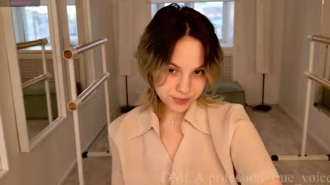 Emma online show from 04/18/26, 12:31