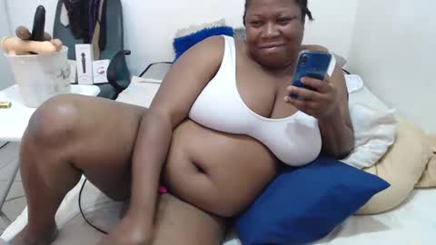 Snapshot of truebella30 chatting on 01/17/25, 01:24 TrueBella30 online show from 01/17/25, 01:24