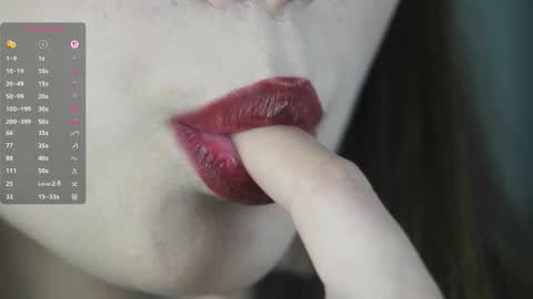 Snapshot of truegrace chatting on 09/18/25, 08:00 Grace online show from 09/18/25, 08:00