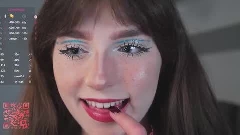 Snapshot of truegrace chatting on 10/26/25, 07:20 Grace online show from 10/26/25, 07:20