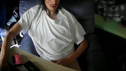 Snapshot of truewoodpecker chatting on 09/15/25, 03:23 truewoodpecker online show from 09/15/25, 03:23