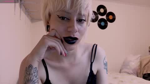 Cait online show from 10/17/25, 04:26