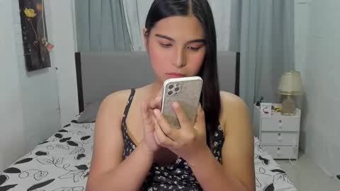 Snapshot of ts_barbie28 chatting on 12/22/25, 01:57 KC online show from 12/22/25, 01:57