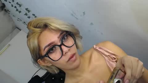 Snapshot of ts_tatiana chatting on 09/16/25, 07:31 billie online show from 09/16/25, 07:31