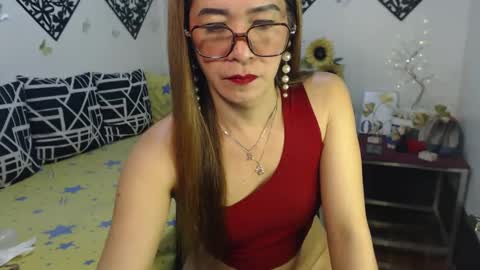 Snapshot of tsakesha chatting on 02/25/25, 09:35 akesha online show from 02/25/25, 09:35