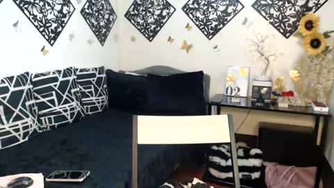 Snapshot of tsakesha chatting on 03/09/25, 12:31 akesha online show from 03/09/25, 12:31