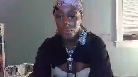 Amber White online show from 01/13/26, 01:55