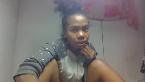 Snapshot of tsaralaza chatting on 10/10/25, 08:35 tsaralaza online show from 10/10/25, 08:35