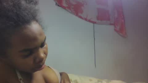 Snapshot of tsaralaza chatting on 10/12/25, 10:20 tsaralaza online show from 10/12/25, 10:20