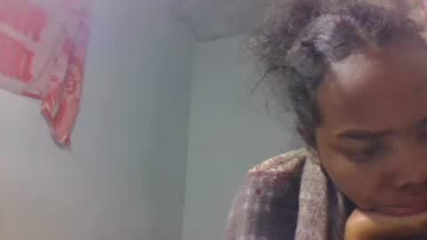 Snapshot of tsaralaza chatting on 10/14/25, 06:58 tsaralaza online show from 10/14/25, 06:58