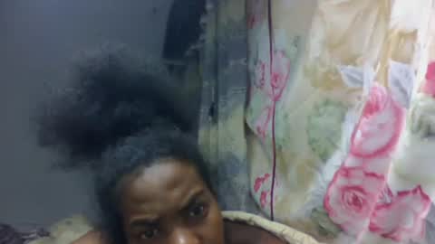 tsaralaza online show from 10/21/25, 02:01