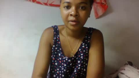 tsaralaza online show from 11/01/25, 02:19