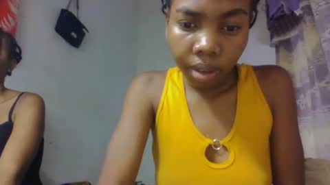 tsaralaza online show from 11/11/25, 09:31