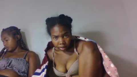 tsaralaza online show from 11/28/25, 09:50