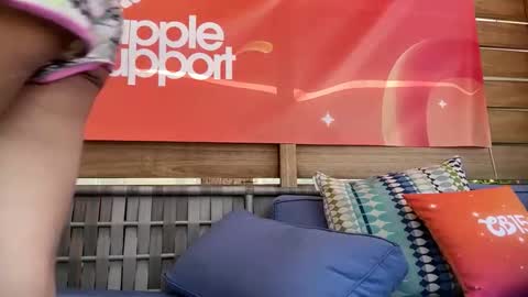 Jessie online show from 04/21/26, 08:01