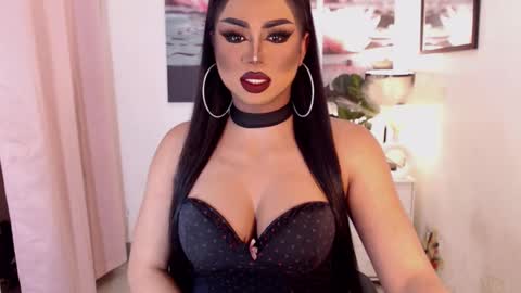 Snapshot of tsdarkdevon chatting on 02/22/25, 11:02 tsdarkdevon online show from 02/22/25, 11:02