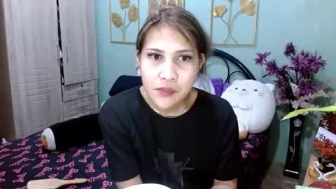 SHENA  online show from 02/15/25, 10:33