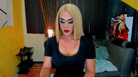 Nicoleeee online show from 01/18/26, 08:23