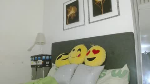 Bella Ratbu online show from 01/22/25, 03:52