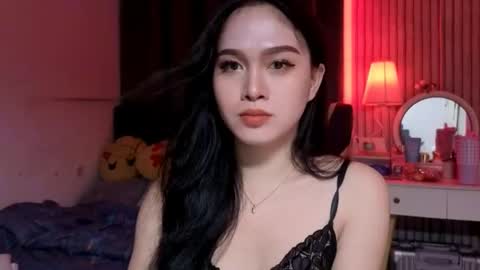 Bella Ratbu online show from 11/04/25, 12:37