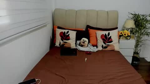 Graciella online show from 10/04/25, 08:01