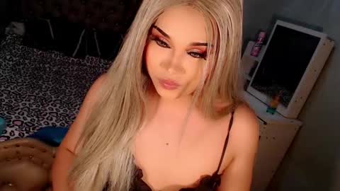 jayvie online show from 10/08/25, 02:25