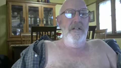 Snapshot of tsteach50 chatting on 01/06/25, 08:39 tsteach50 online show from 01/06/25, 08:39