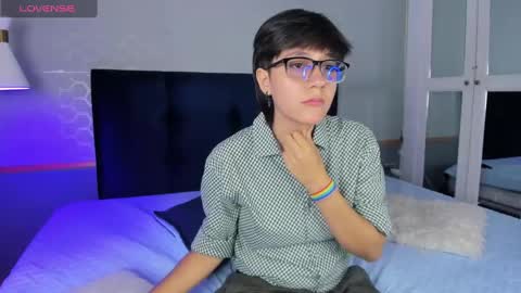 Maru online show from 09/17/25, 08:54