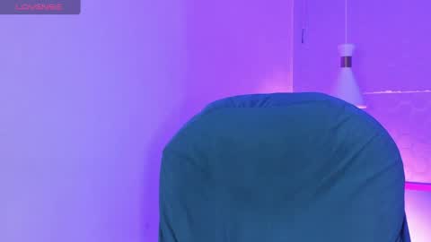 Maru online show from 04/22/26, 09:16