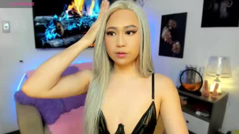 Victoria online show from 12/17/24, 04:21