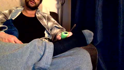 Snapshot of ttannery chatting on 11/30/25, 06:39 alexxxander online show from 11/30/25, 06:39