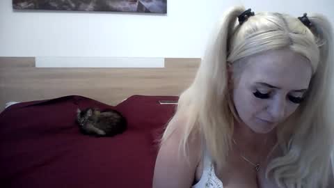 Ttrnynela online show from 09/20/25, 06:14