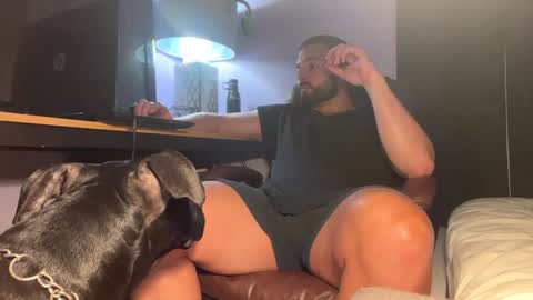 Snapshot of tuamante000 chatting on 01/19/25, 09:55 Stimulation make me Cum in Public or in Pvt online show from 01/19/25, 09:55