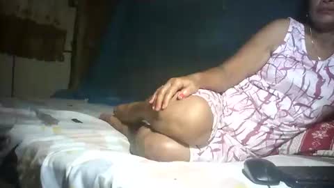 Snapshot of tuchmegently chatting on 12/30/24, 09:29 Mae online show from 12/30/24, 09:29