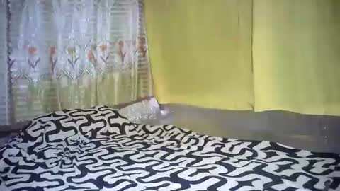 Snapshot of tuchmegently chatting on 02/21/25, 12:49 Mae online show from 02/21/25, 12:49