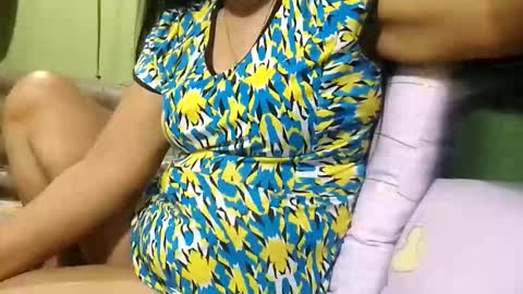 Snapshot of tuchmegently chatting on 12/04/25, 09:12 Mae online show from 12/04/25, 09:12