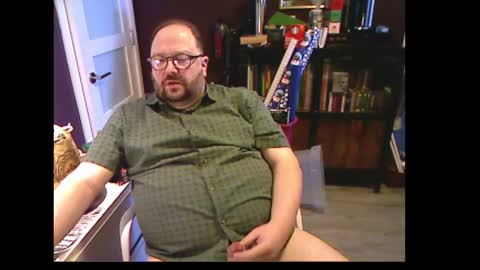 tuckwell online show from 12/16/25, 03:39