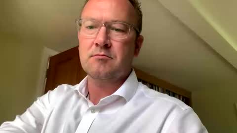 tugger206762 online show from 06/01/26, 09:00