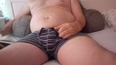 Snapshot of tugshunter183 chatting on 06/14/26, 06:26 tugshunter183 online show from 06/14/26, 06:26