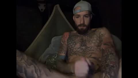 Tuhands online show from 12/17/25, 07:58