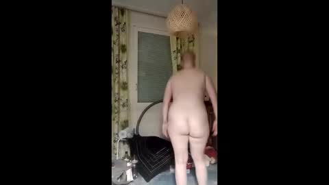 Snapshot of tuirantytteli2001 chatting on 12/16/25, 10:15 tuirantytteli2001 online show from 12/16/25, 10:15