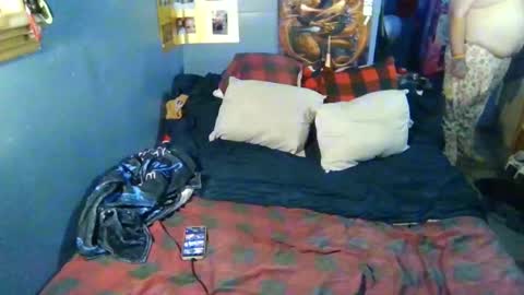 Snapshot of tumbleme69 chatting on 11/07/25, 11:43 TumbleME online show from 11/07/25, 11:43