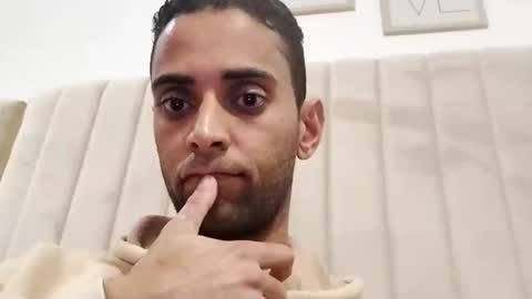 TunisienSexyGuy online show from 02/10/25, 07:38