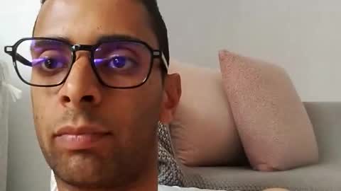 Snapshot of tunisiensexyguy chatting on 04/25/26, 01:14 TunisienSexyGuy online show from 04/25/26, 01:14
