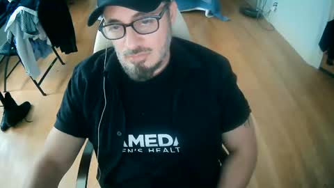 tuscan_taurus online show from 10/31/25, 08:43