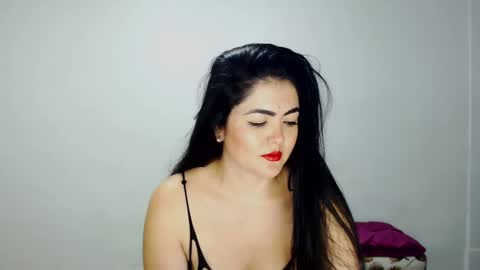Snapshot of tuti_sex chatting on 12/03/24, 01:41 tuti online show from 12/03/24, 01:41