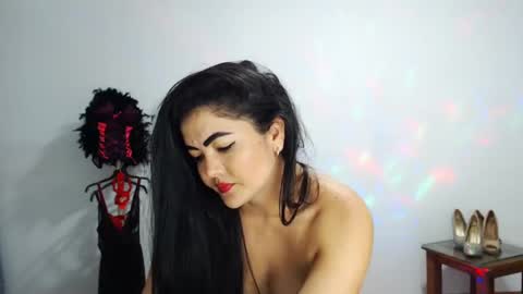 Snapshot of tuti_sex chatting on 03/03/25, 03:19 tuti online show from 03/03/25, 03:19