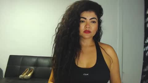 Snapshot of tuti_sex chatting on 09/13/25, 12:32 tuti online show from 09/13/25, 12:32
