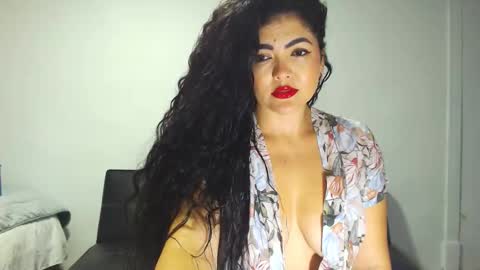 Snapshot of tuti_sex chatting on 09/18/25, 02:35 tuti online show from 09/18/25, 02:35