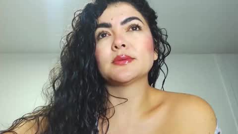Snapshot of tuti_sex chatting on 09/28/25, 02:28 tuti online show from 09/28/25, 02:28
